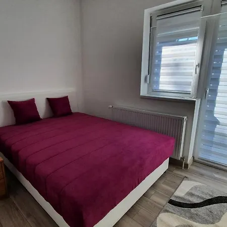 Apartment Imperium Stan Na Dan *